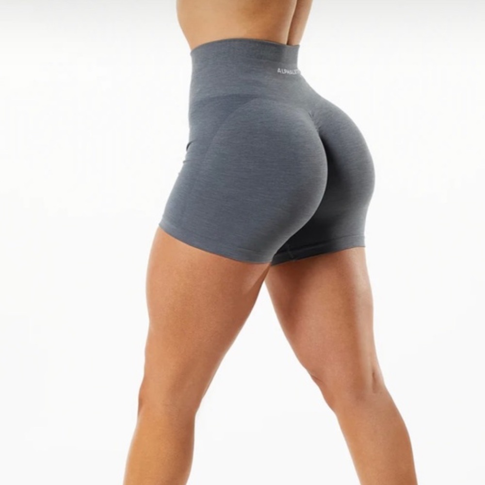 Alphalete Amplify Shorts Titanium